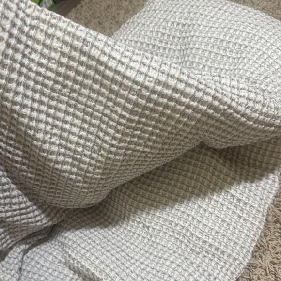 UGG Olivia King Duvet Set - Silver Gray - Picture 6 of 8